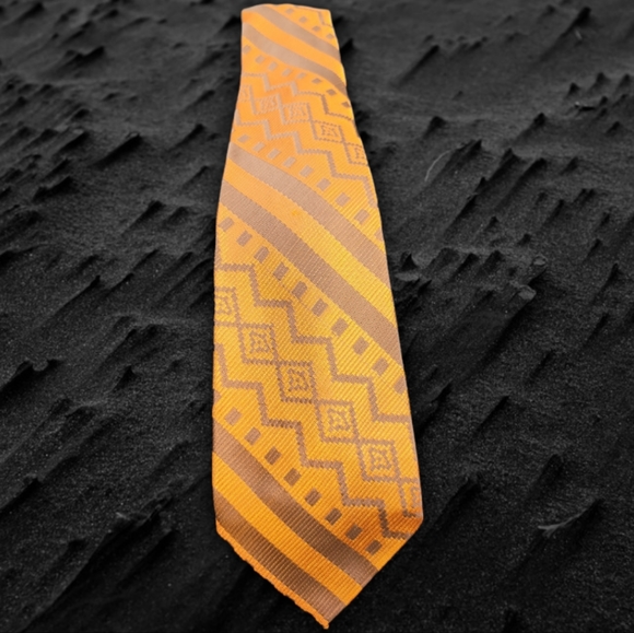 Vtg Burnt Orange Necktie - Picture 2 of 3